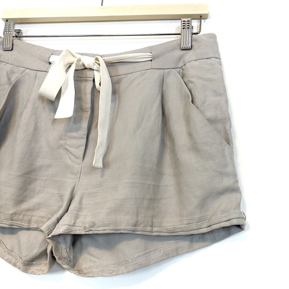 Aritzia | Wilfred | Allegra Grey Linen Blend Shorts Size 4 - Picture 3 of 12